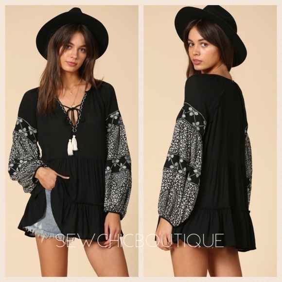 Black Tiered Tunic w/ Tassels & Bubble Sleeve - Picture 1 of 14